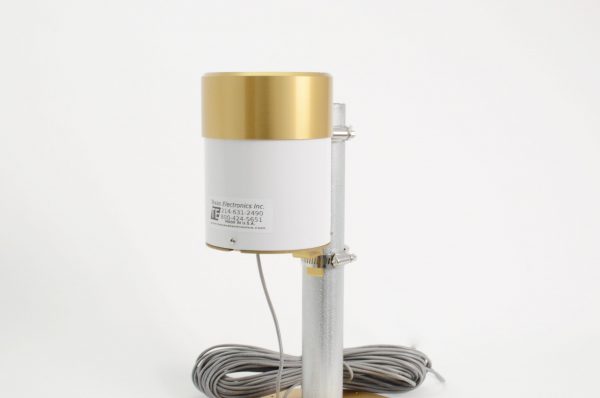 Pole mounted TR4 tipping bucket rain gauge